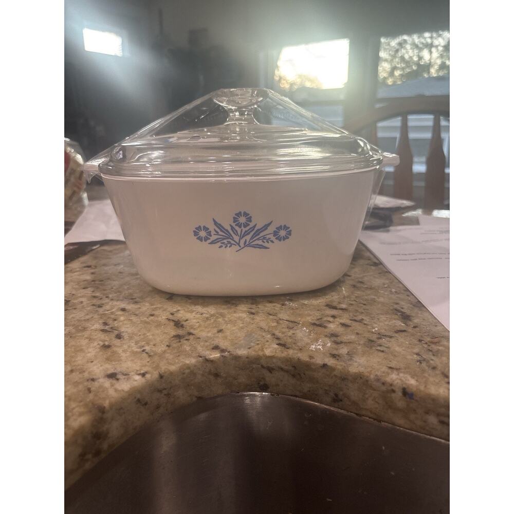 Corning Ware Blue Cornflower 2.5 Qt Casserole Dish with Lid – Vintage P-2½-B